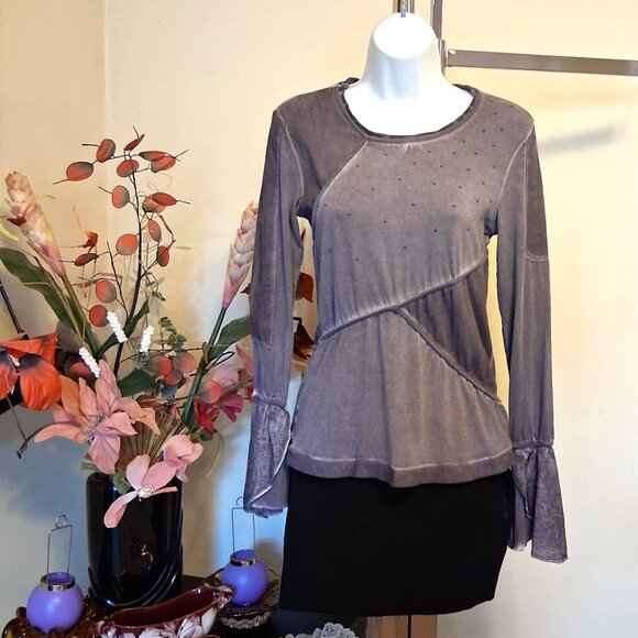 NEW Dolce Vita Women’s Light Purple Stretchy Blouse Long Ruffle Sleeve Top - Picture 2 of 7